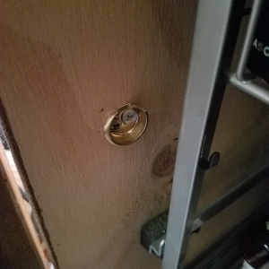 1/2 circle clip - top sliced off