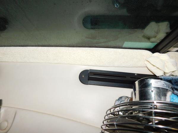 Dash-Windshield seal