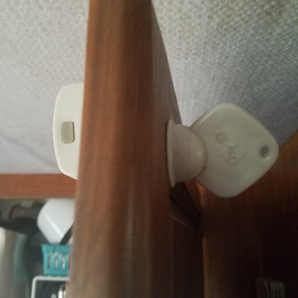 Lock on left - Magnetic "Key" on the Right