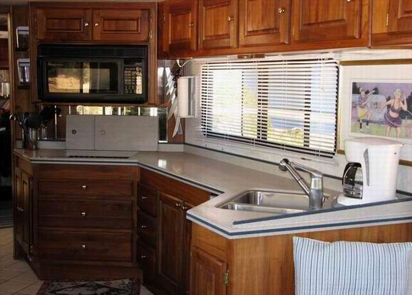 rv kitchens | layout | counter space | dinette | floorplan